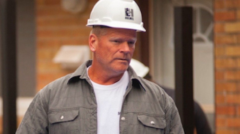 Mike Holmes in a hardhat
