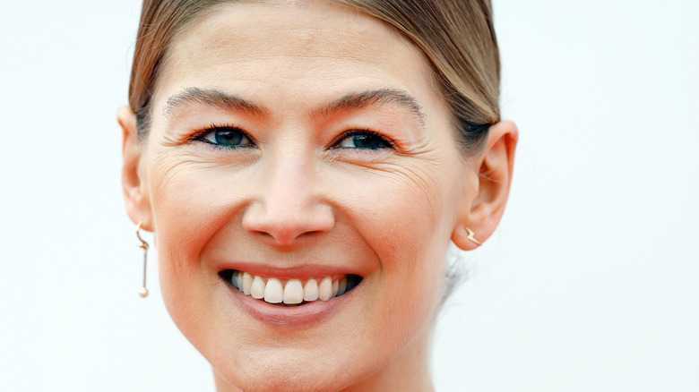 Rosamund Pike on the red carpet
