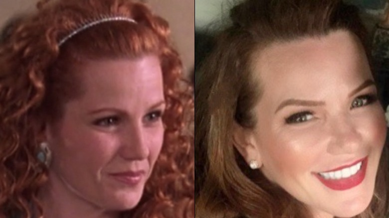 Deirdre Quinn in Miss Congeniality and taking a selfie