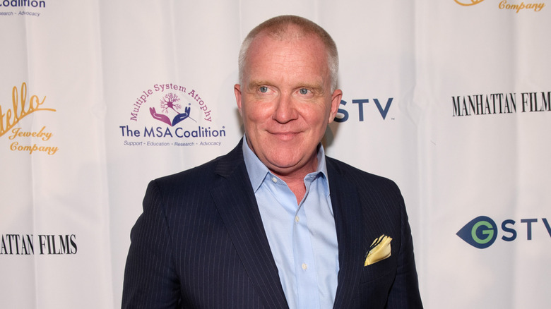 Anthony Michael Hall smiling