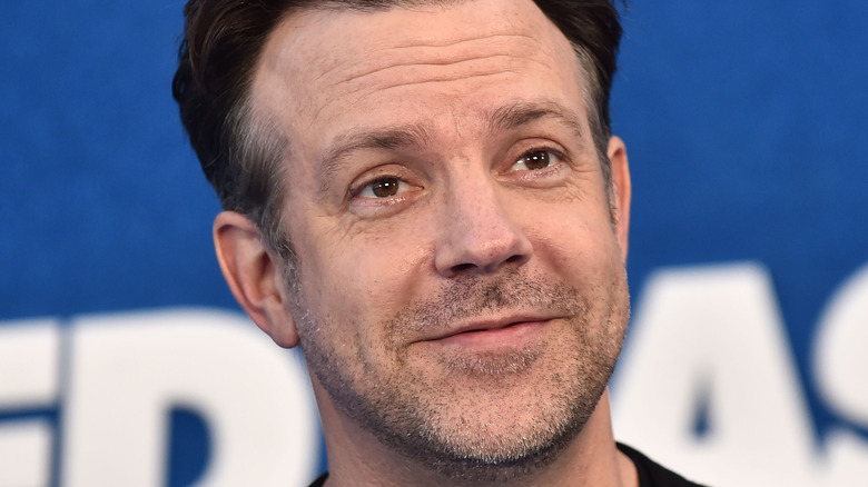 Jason Sudeikis at a press event