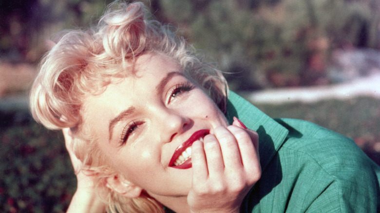 Marilyn Monroe close up 
