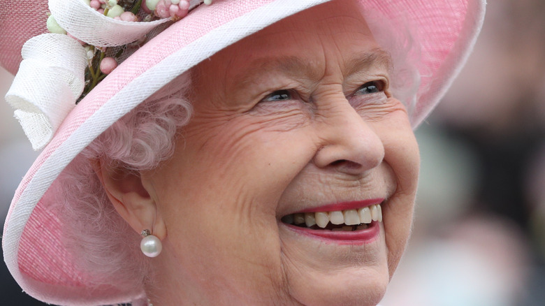 Queen Elizabeth in pink
