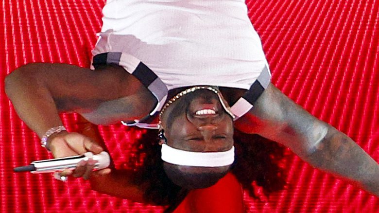 50 Cent performing upside down at the 2022 Super Bowl halftime show