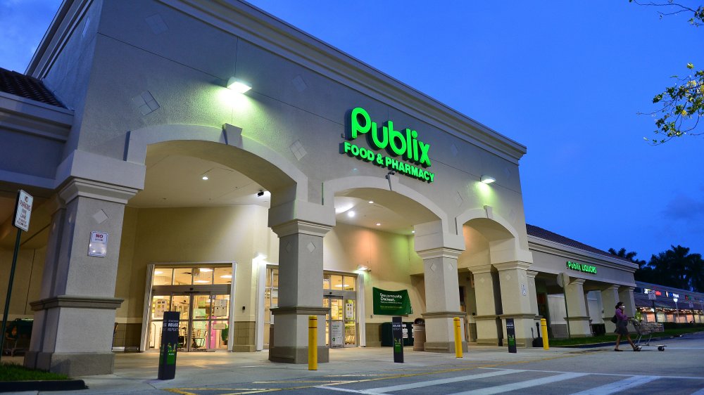 Publix grocery store