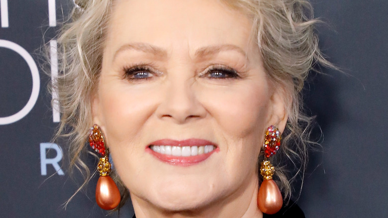 Jean Smart posing on red carpet