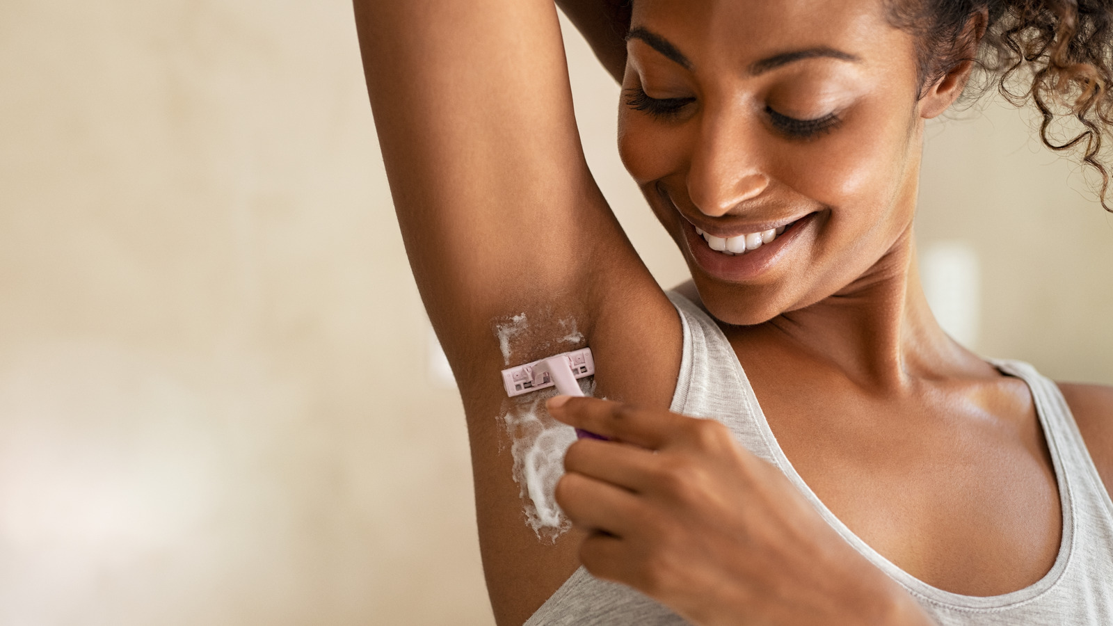 Here's Why You Should Stop Shaving Under Your Arms