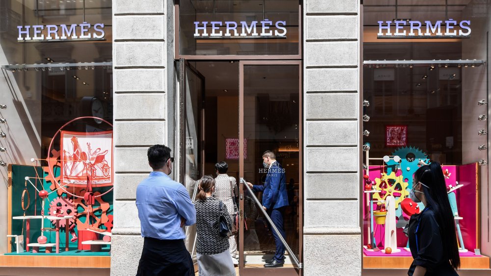 Hermes store