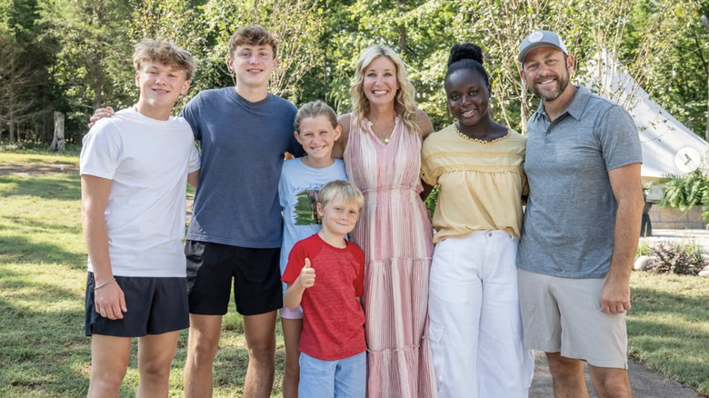Jenny Marrs with her husband, Dave Marrs, and their children, Ben, Nathan, Sylvie, Charlotte, and Luke
