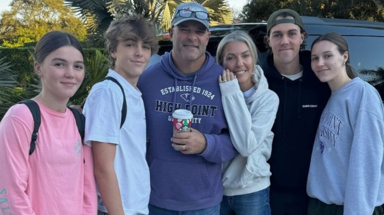Bryan, Sarah, Quintyn, Charlotte, Lincoln, and Josephine Baeumler smiling together