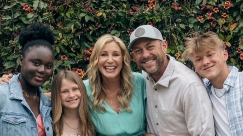 Sylvie Marrs, Charlotte Marrs, Jenny Marrs, Dave Marrs, and Ben Marrs pose together for Instagram (2026)