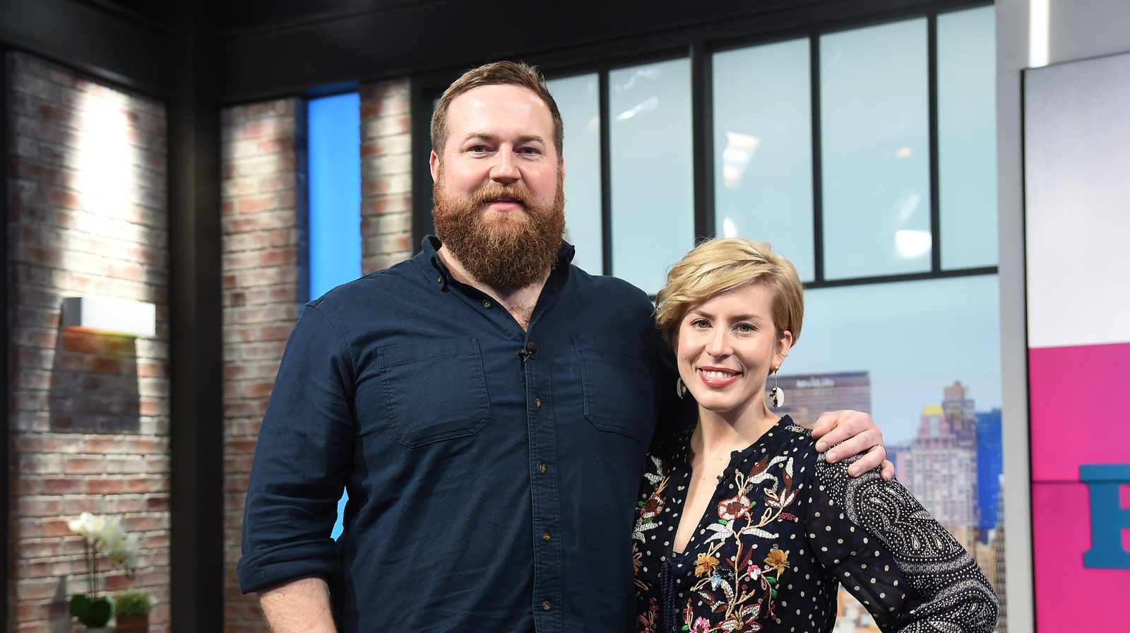 HGTVのエリンネイピアが夫について噴出するベンと彼女のコメントは赤い旗でいっぱいです