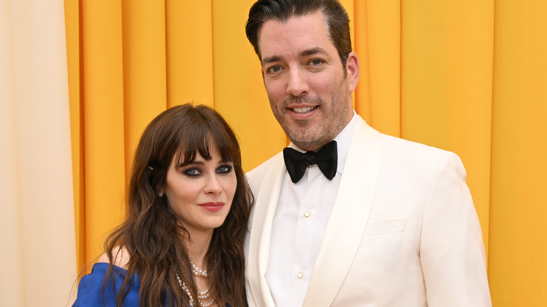 Zooey Deschanel and Jonathan Scott pose together