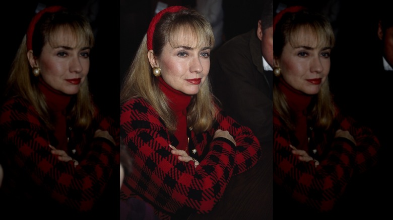Hillary Clinton smiles during her husband Bill Clinton's presidential campaign for the Democratic nomination in New Hampshire (1992)