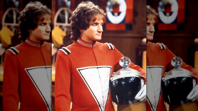 Robin Williams as Mork in a publicity shot for "Mork & Mindy"