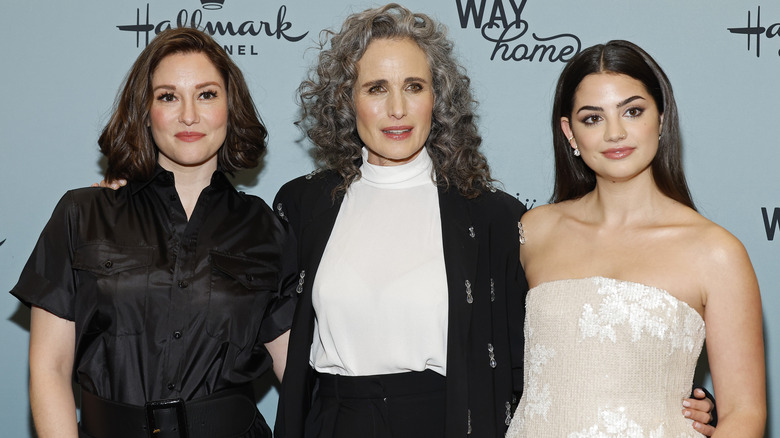 Chyler Leigh, Sadie Laflamme-Snow, and Andie Macdowell smiling