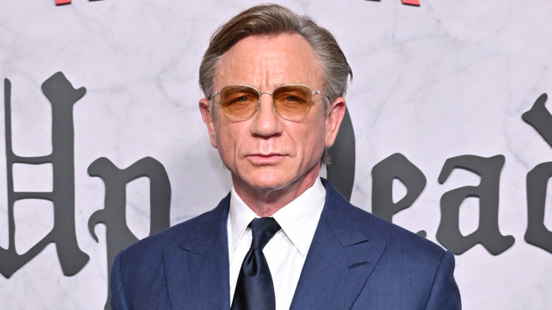 Daniel Craig wearing sunglasses