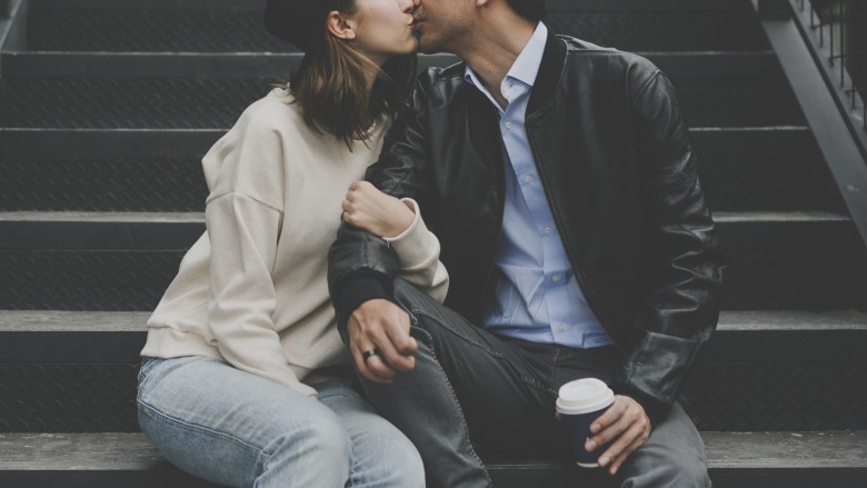 What Is Dating And Courtship - Courting Instead Of Dating 7 Reasons Why You Need To Try It Elitesingles - Whereas, dating in a relationship is more focused.