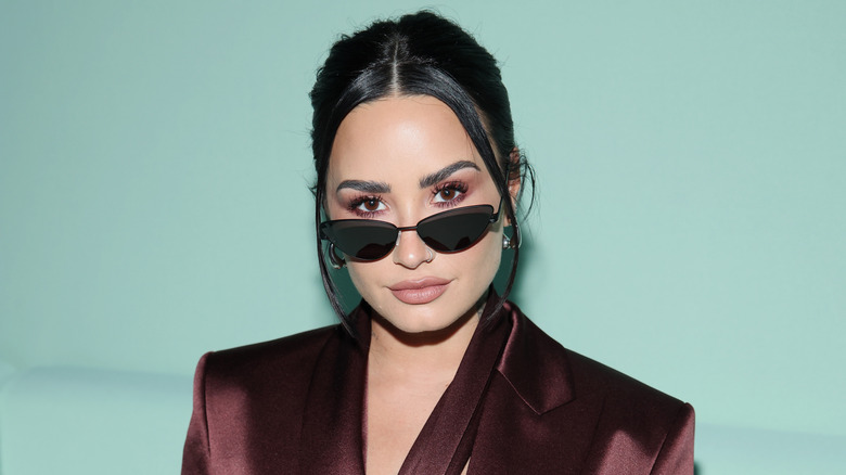 Demi Lovato sunglasses