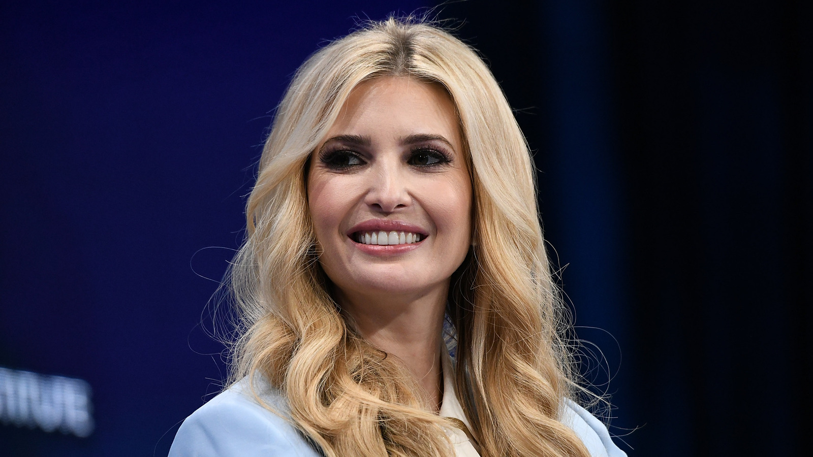 イヴァンカ・トランプはどうやってその必殺の美脚を手に入れたのか？トレーナーによると、彼女のワークアウトはどのようなものですか