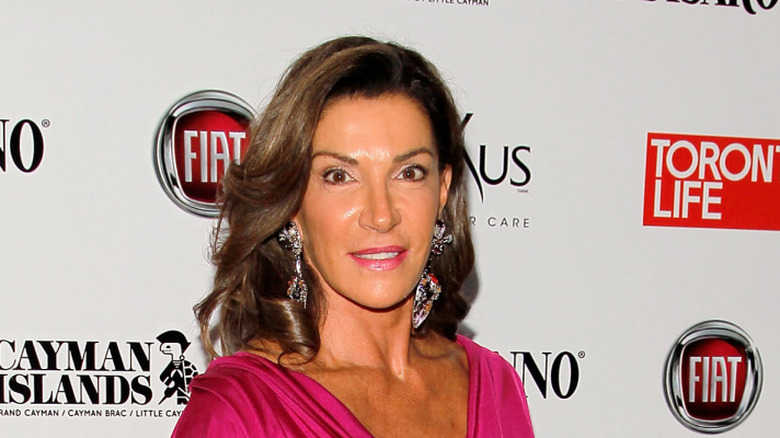Hilary Farr posing
