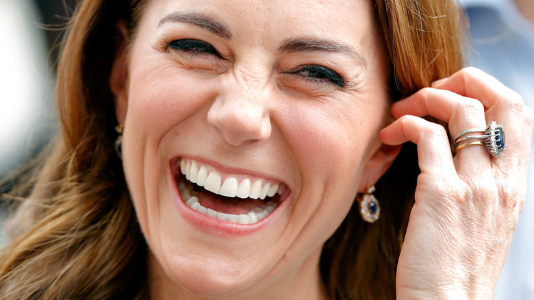 All About Kate Middleton's Engagement Ring | With Clarity