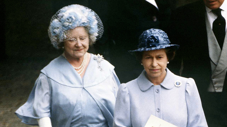 Queen Elizabeth II and the Queen Mother in 1982