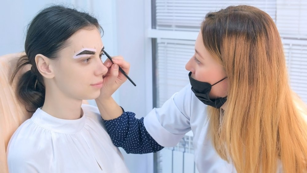 Brow tinting