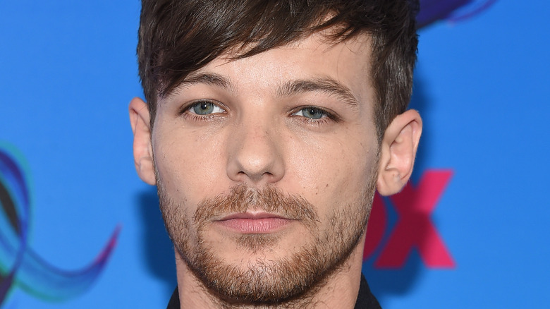 Louis Tomlinson on the red carpet. 