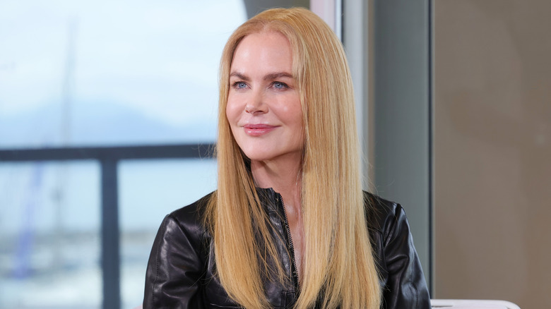 Nicole Kidman posing for photos