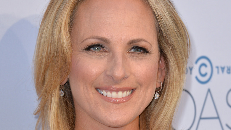 Marlee Matlin smiles on the red carpet