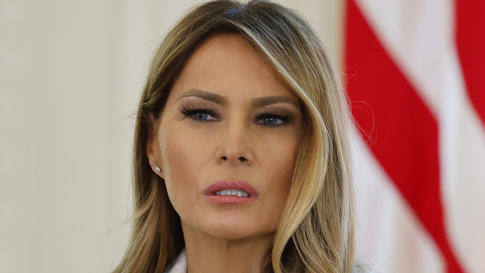 <a href="https://www.thelist.com/1960869/how-melania-compares-to-trump-exes/" target="_blank">How Melania Compares To Trump’s Exes When It Comes To Handling His Ambitions</a>