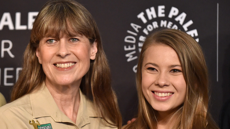 Terri and Bindi Irwin on the red carpet 