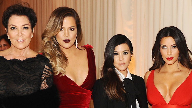 Kris Jenner, Khloe Kardashian, Kourtney Kardashian, Kim Kardashian posing together