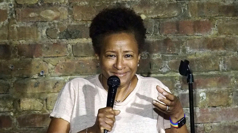 Wanda Sykes performing
