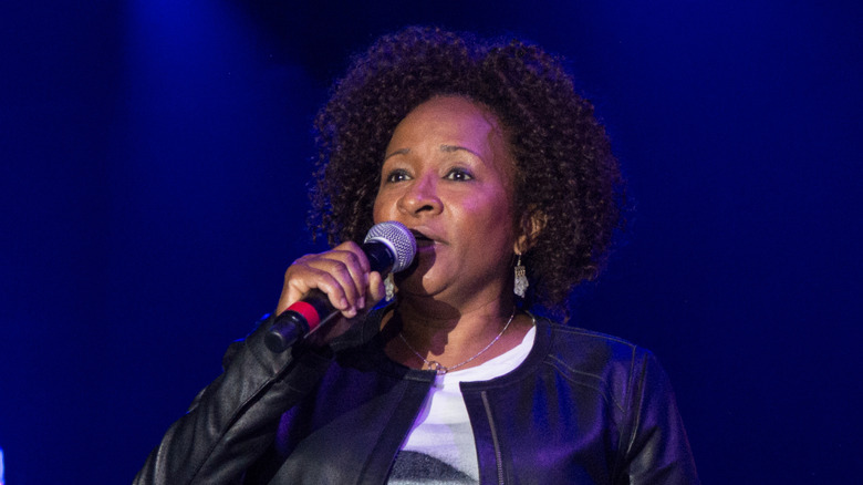 Wanda Sykes performing