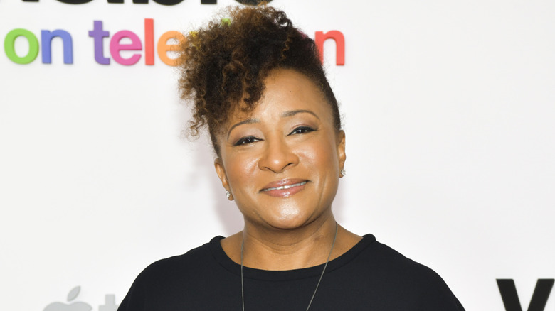Wanda Sykes posing