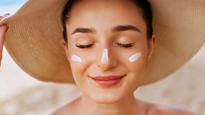 Women win sunscreen on face