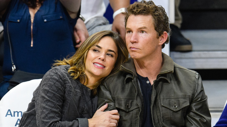 Shawn Hatosy (R) and Kelly Albanese attend a basketball game between the Brooklyn Nets and the Los Angeles Clippers at Staples Center on November 14, 2016 in Los Angeles, California.