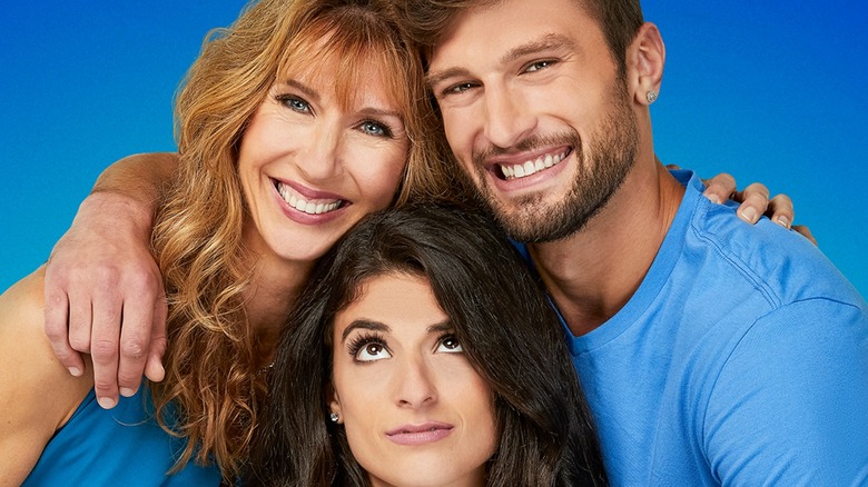 Stephanie, Mike, and Liz of I Love a Mama's Boy posing