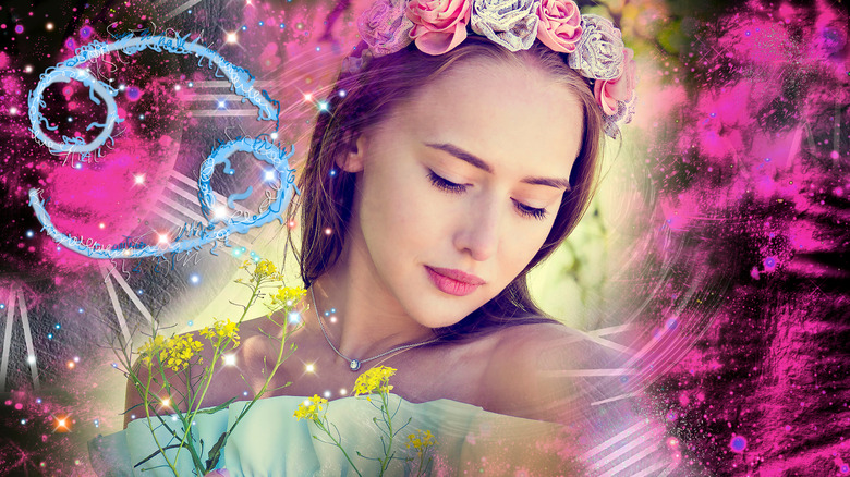 A woman and the cancer zodiac sign