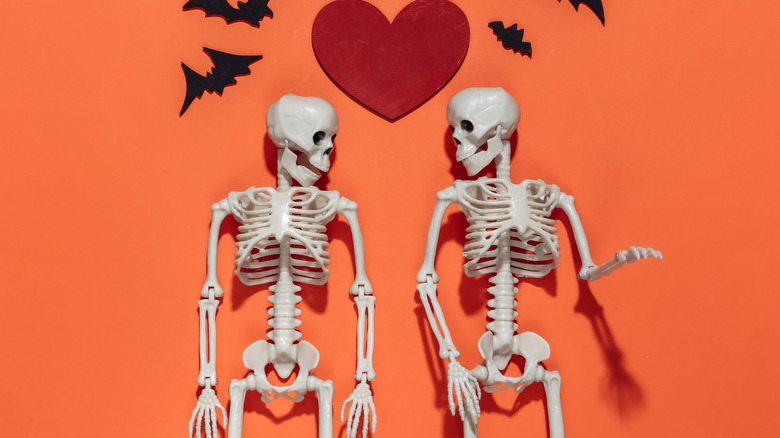 Skeletons heart bats