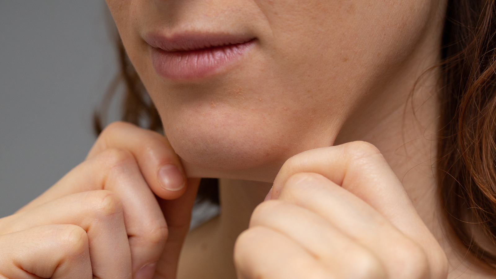 how to get rid of loose skin on face and neck