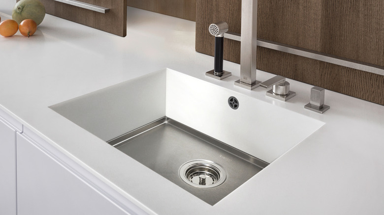 Sparkling white kitchen sink