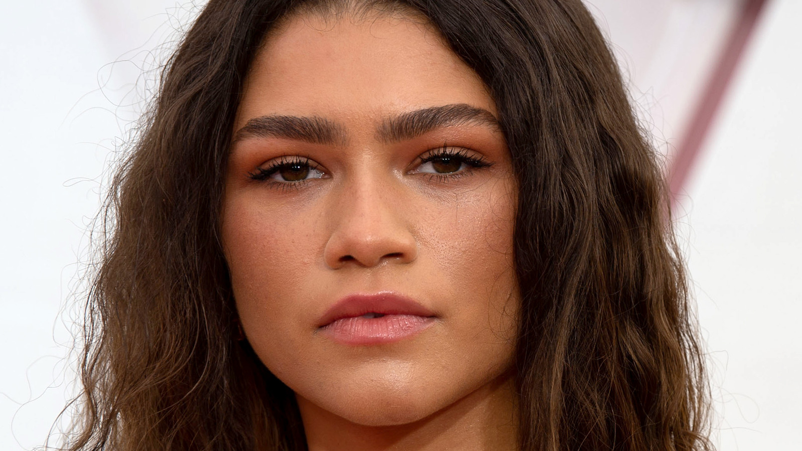 How To Get Zendaya's Oscars Makeup