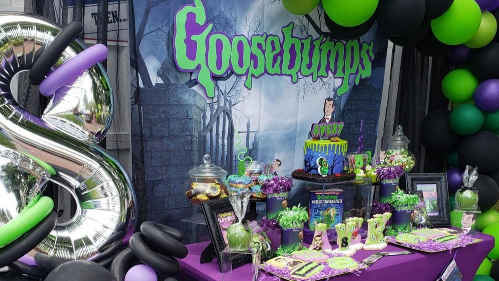 How To Have The Perfect GoosebumpsThemed Halloween Party(00)