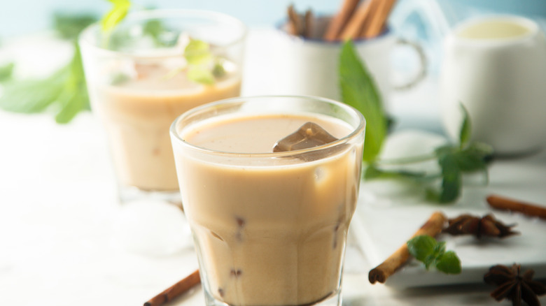 Iced chai latte 