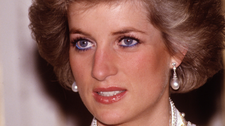Princess Diana iconic blue eyeshadow look
