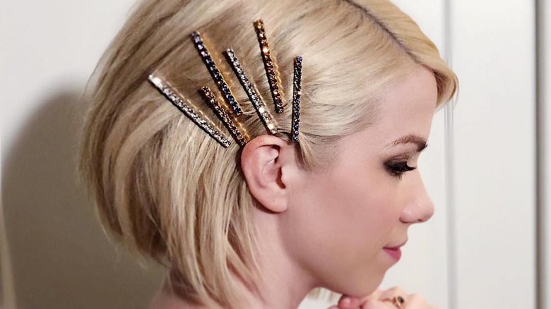Carly Rae Jepsen with barrettes