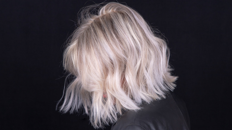 Woman with shaggy bob